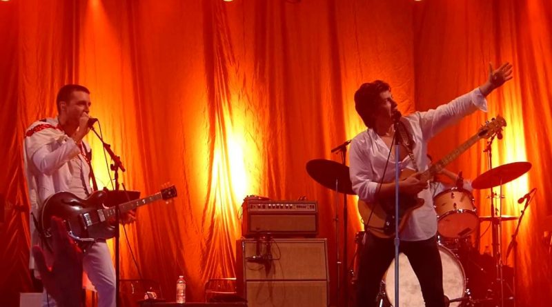 The Last Shadow Puppets - In My Room