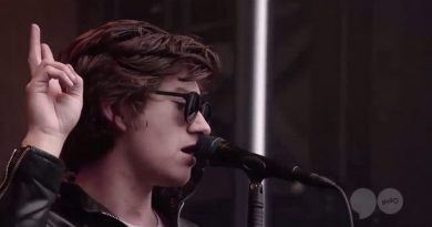 The Last Shadow Puppets - Used To Be My Girl