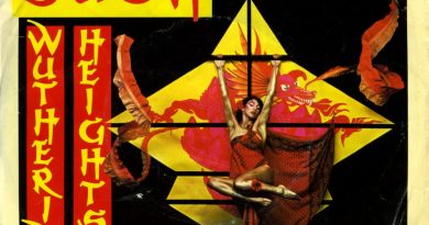 Kate Bush - Wuthering Heights