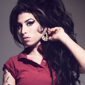 Amy Winehouse - Stronger Than Me