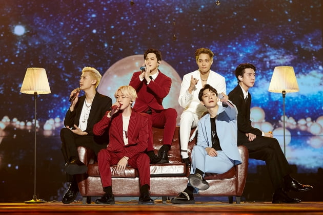 EXO - 춤 Groove