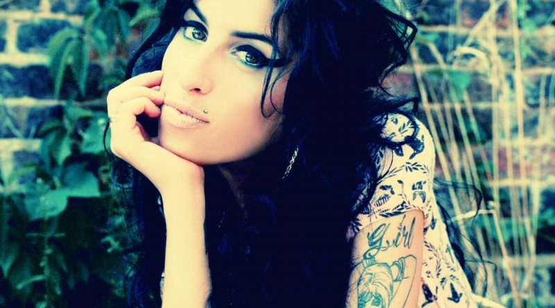 Amy Winehouse - Wake Up Alone