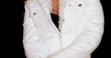 Faith Evans - Mistletoe And Holly