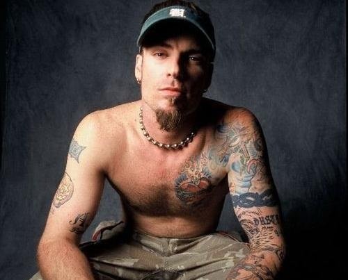 Vanilla Ice - I Go Down
