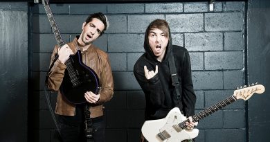 All Time Low – Hello, Brooklyn