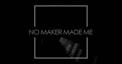 IAMX - No Maker Made Me