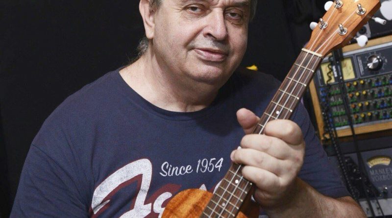Михаил Карасев - Солдат