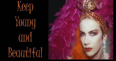 Annie Lennox - Keep Young And Beautiful