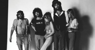 Fleetwood Mac - Bright Fire