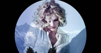 Goldfrapp - Melancholy Sky
