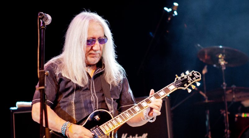 Uriah Heep - Who Needs Me