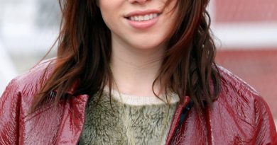 Carly Rae Jepsen - Hotel Shampoos
