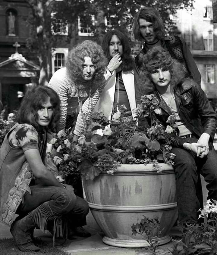 Uriah Heep - Poor Little Rich Girl