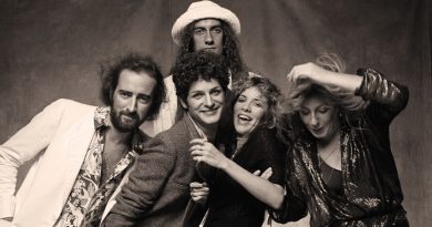 Fleetwood Mac - Although the Sun Is Shining