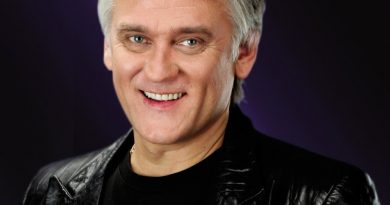 Александр Маршал