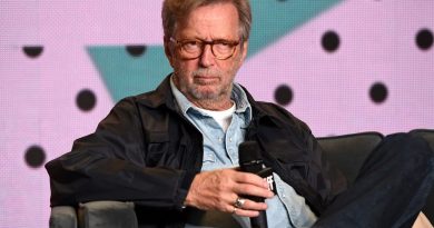 Eric Clapton - Every Day Will Be Like a Holiday