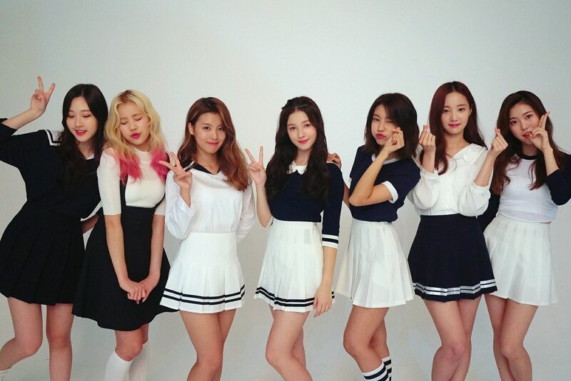 MOMOLAND - uh-gi-yeo-cha