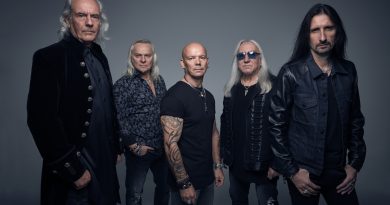 Uriah Heep - Easy Livin’