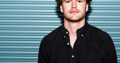 Vance Joy - Snaggletooth