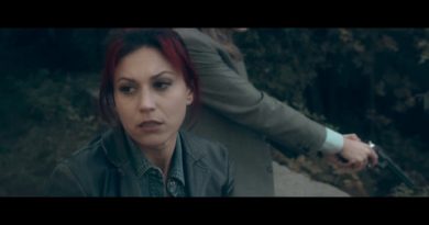 Lacuna Coil - You Love Me 'Cause I Hate You