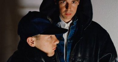 Pet Shop Boys, Chris Lowe, Neil Tennant - Gin and Jag