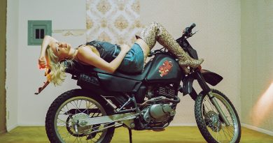 Lolo Zouaï - Ride