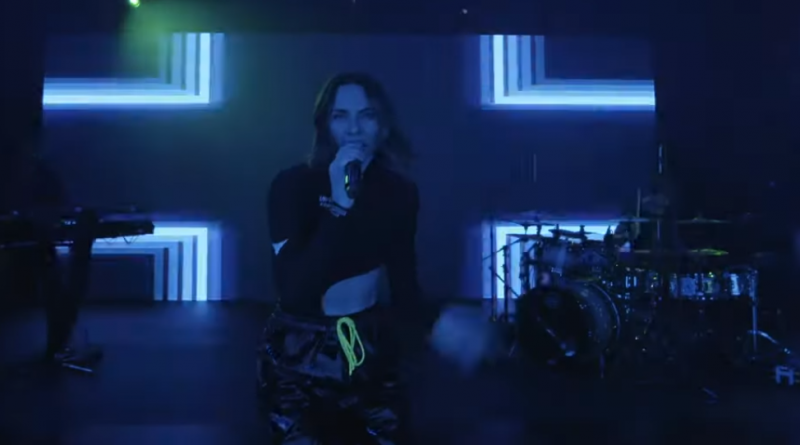 Melanie C - Into You