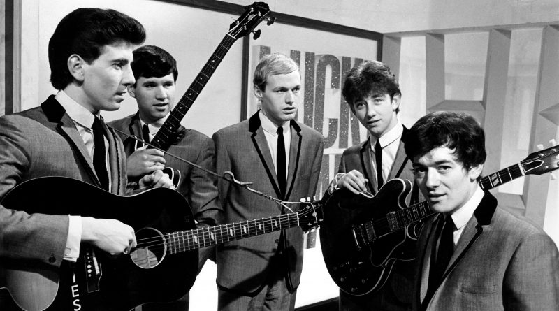 The Hollies - Down on the Run