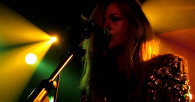 Still Corners - Endless Summer