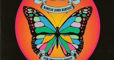 Barclay James Harvest - Play To The World