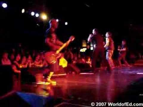 Bad Religion - Requiem For Dissent