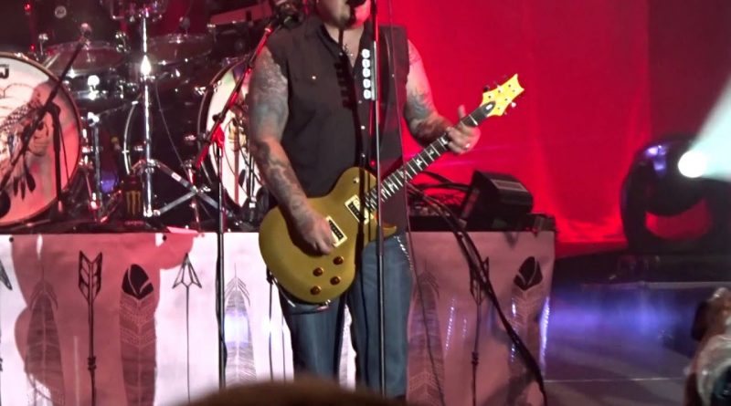 Black Stone Cherry - Lonely Train