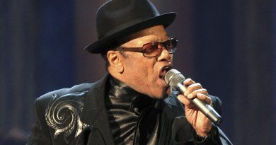 Bobby Womack - Stupid