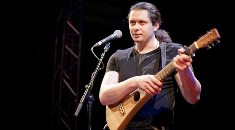 Михаил Елизаров