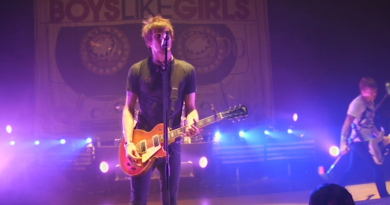 Boys Like Girls - Heels Over Head