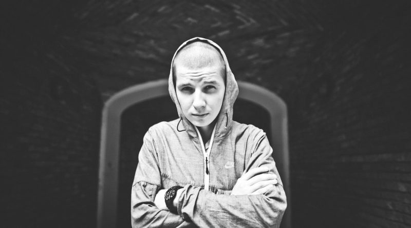 Денис Лирик - Теперь ему не до тебя