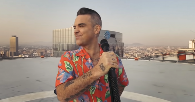 Robbie Williams - I Just Want People To Like Me