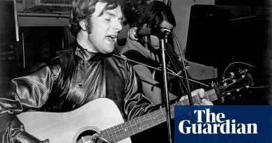 Stand and Deliver Исполнители: Eric Clapton, Van Morrison