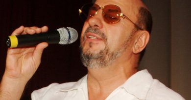 Mikhail Zvezdinskiy - Осеннее золото