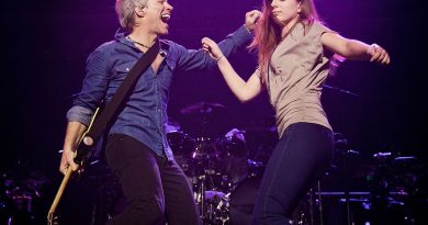 Bon Jovi - I Got The Girl
