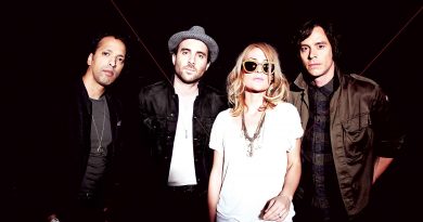 Metric - No Lights on the Horizon