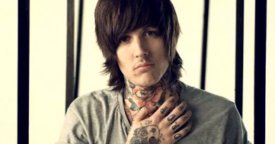 Bring Me The Horizon - Blessed With A Curse