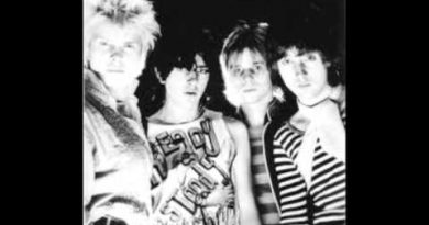 Generation X - Stars Look Down