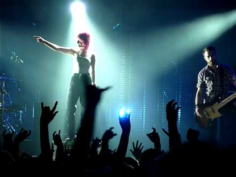 Paramore - Feeling Sorry