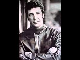 Tom Jones - The Sun Died