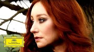 Tori Amos - Strong Black Vine