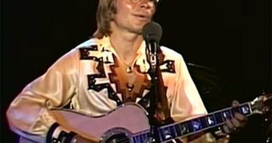 John Denver - Leaving On A Jet Plane