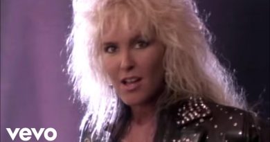 Lita Ford - Kiss Me Deadly