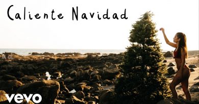 Isabela Merced - Caliente Navidad