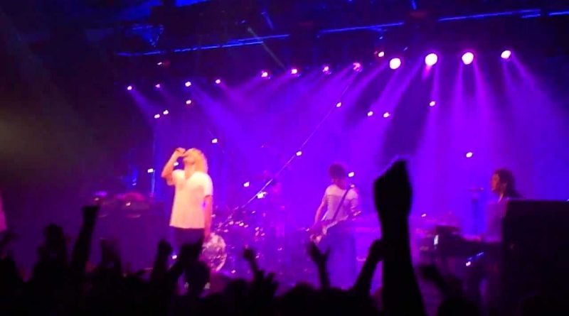 The Charlatans - How Can You Leave Us